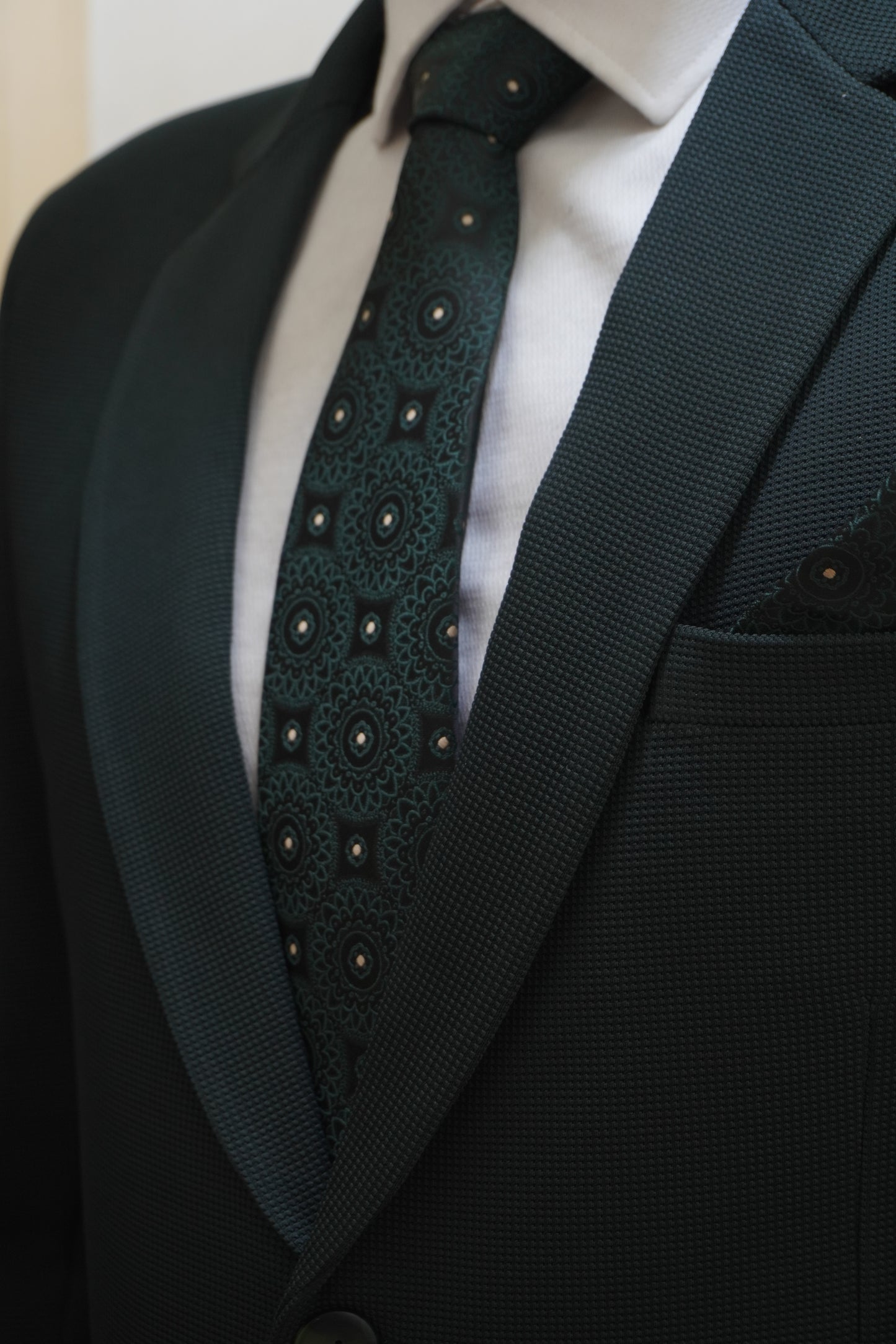 Ashton Men's 2 Piece Green Suit