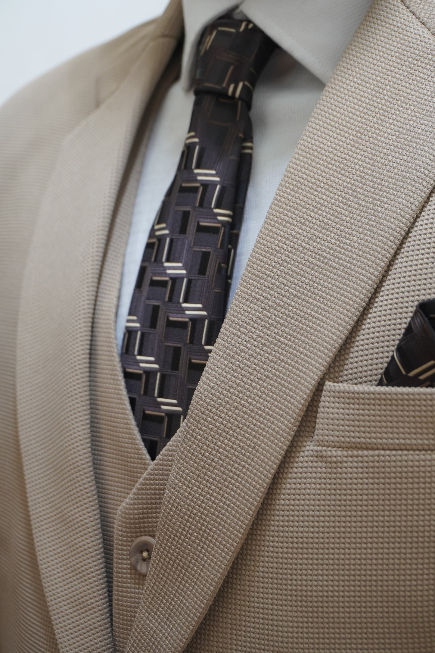 Ashton Men's 3 Piece Beige Suit